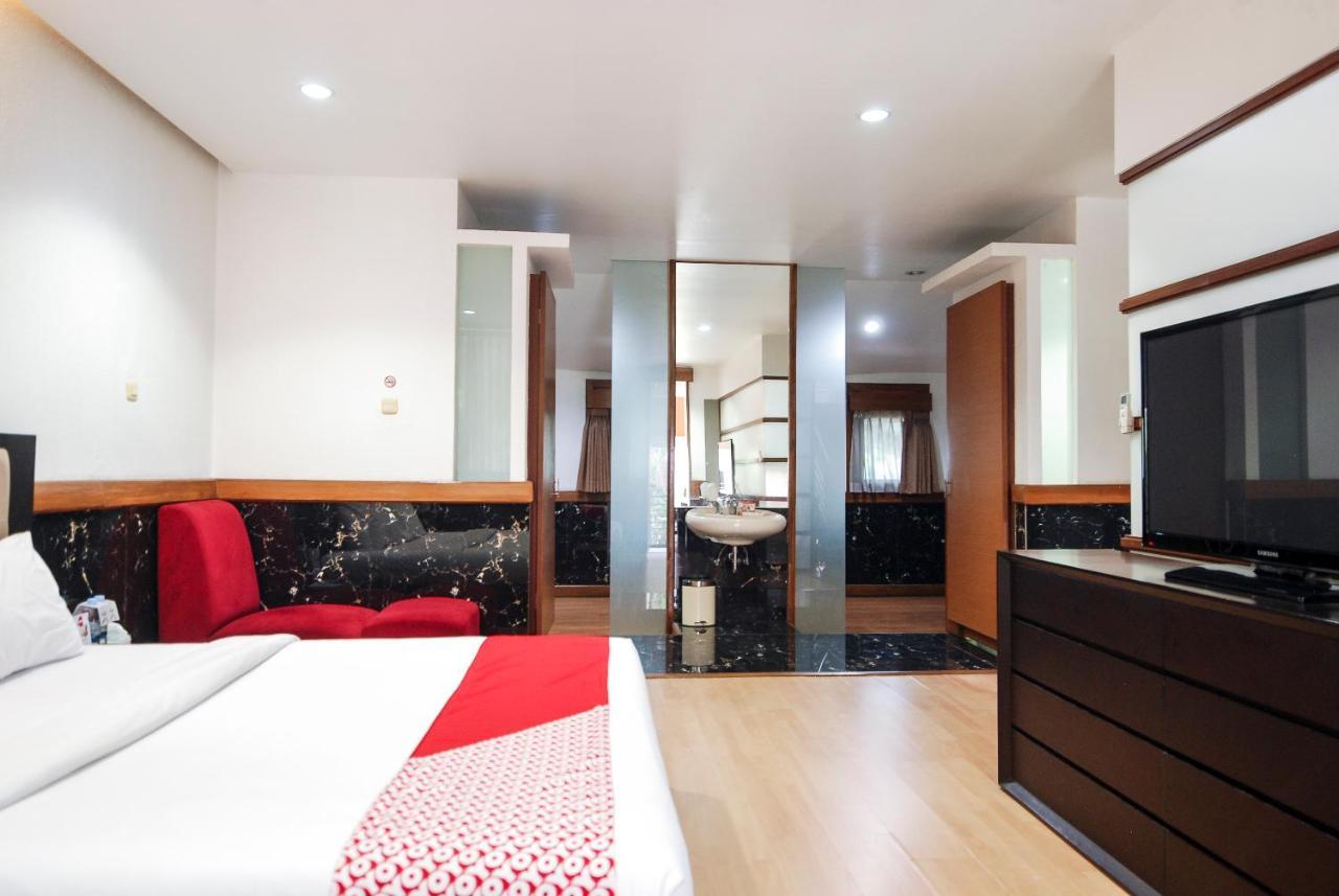 Oyo 229 Hi Quality Hotel Bandung Ngoại thất bức ảnh