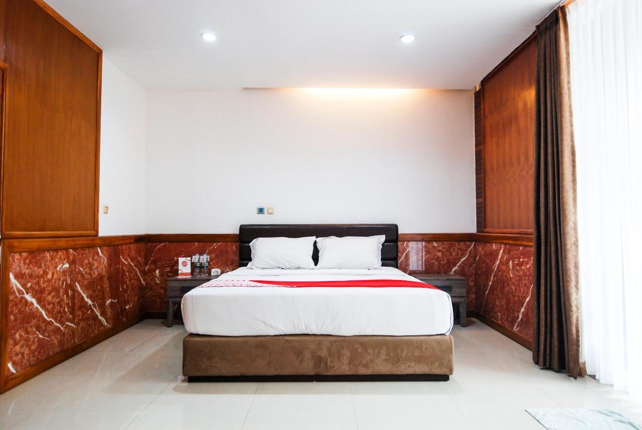 Oyo 229 Hi Quality Hotel Bandung Ngoại thất bức ảnh