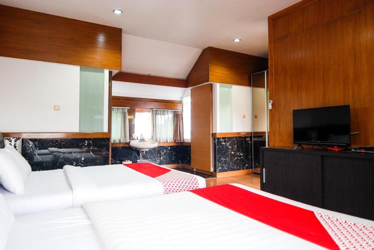 Oyo 229 Hi Quality Hotel Bandung Ngoại thất bức ảnh