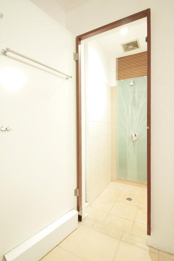 Oyo 229 Hi Quality Hotel Bandung Ngoại thất bức ảnh