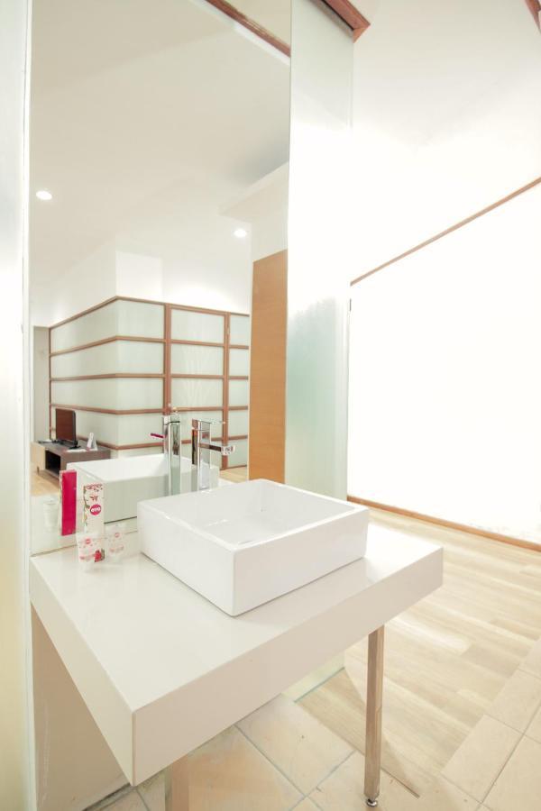 Oyo 229 Hi Quality Hotel Bandung Ngoại thất bức ảnh