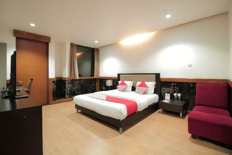 Oyo 229 Hi Quality Hotel Bandung Ngoại thất bức ảnh