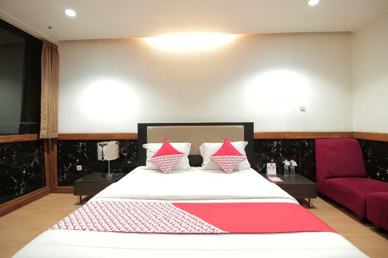 Oyo 229 Hi Quality Hotel Bandung Ngoại thất bức ảnh