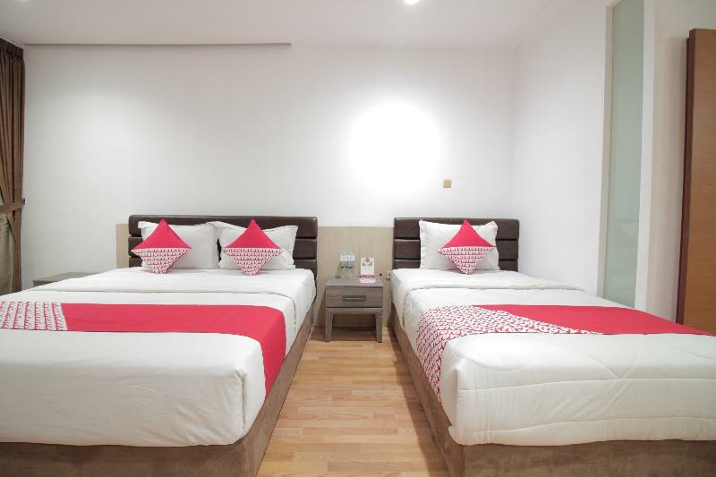 Oyo 229 Hi Quality Hotel Bandung Ngoại thất bức ảnh